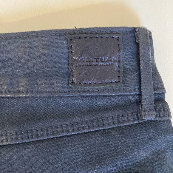 NWOT! Habitual Coated Skinny Jeans - Picture 4 of 7